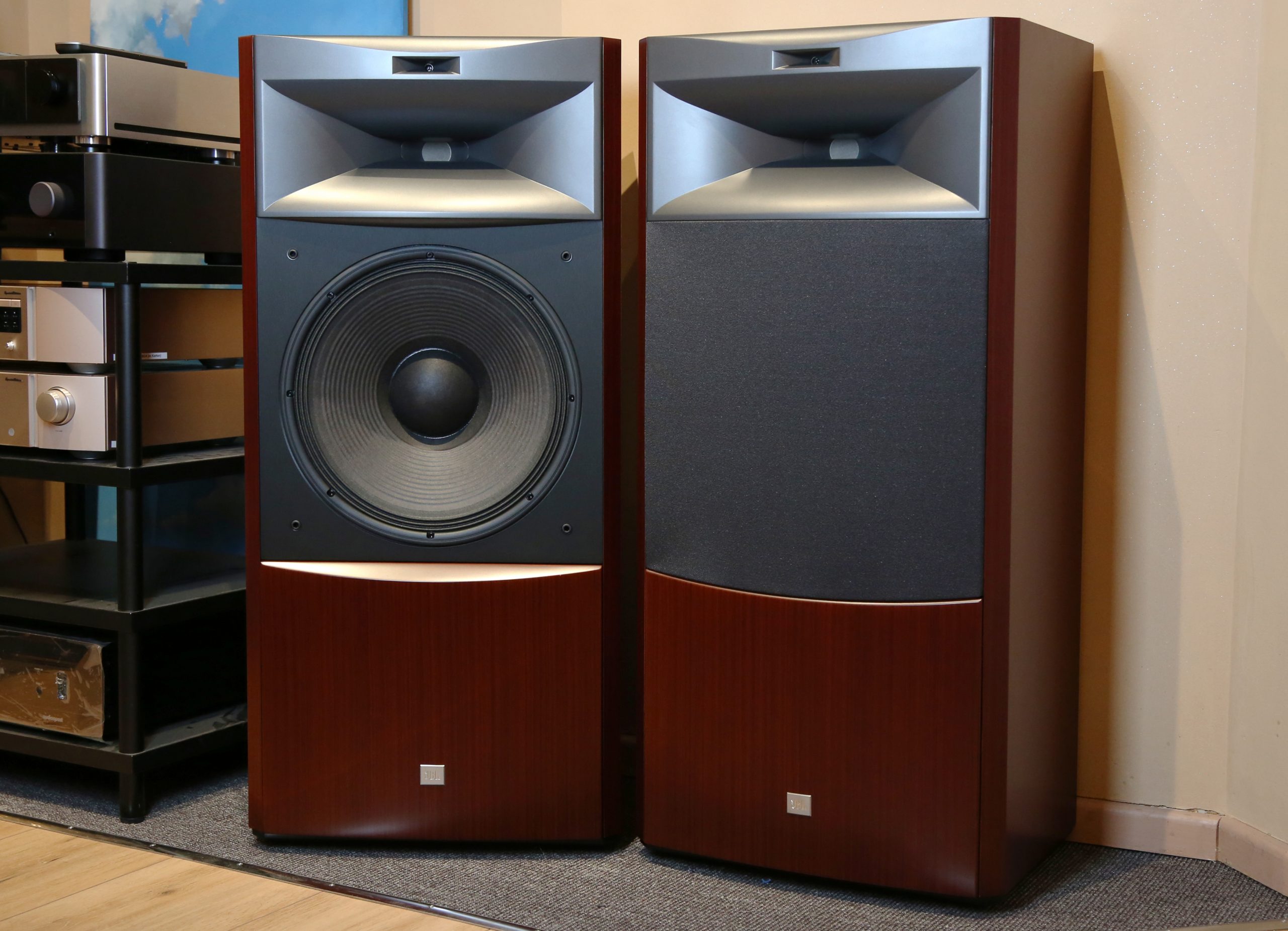 Listen: JBL's 3-Way Speakers S3900 S4700 HiFi & Friends